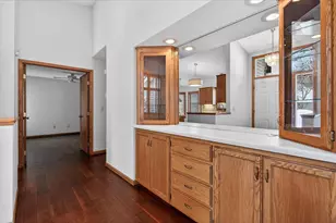 992 Stratford Ct, Burnsville, MN 55337 - Photo 5