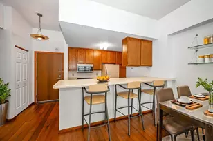 433 7th St. S, Minneapolis, MN 55415 - Photo 3