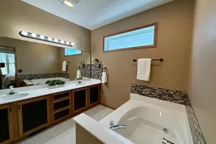 1665 Oakbrooke Way, Eagan, MN 55122 - Photo 7