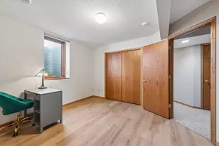 8351 W Lake Dr, Chanhassen, MN 55317 - Photo 35