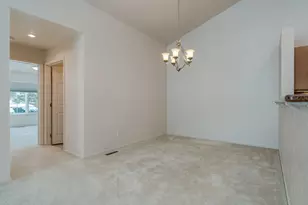 731 Grayhawk Cir, Mankato, MN 56001 - Photo 9