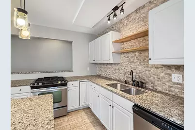 2725 Dupont Avenue S, Minneapolis, MN 55408 - Photo 19