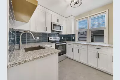 2725 Dupont Avenue S, Minneapolis, MN 55408 - Photo 9