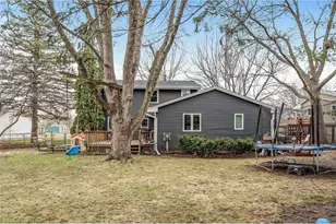 10425 Vessey Rd, Bloomington, MN 55437 - Photo 7