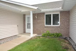 1135 4th Ave NW, Milaca, MN 56353 - Photo 5