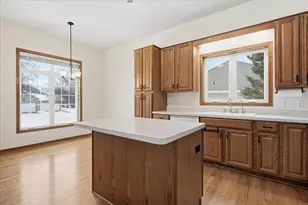 10395 Lancaster Cove, Woodbury, MN 55129 - Photo 21