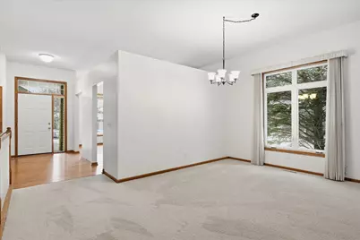 10395 Lancaster Cove, Woodbury, MN 55129 - Photo 13