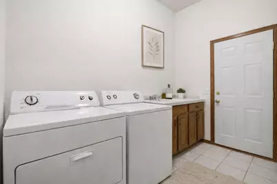 10395 Lancaster Cove, Woodbury, MN 55129 - Photo 13