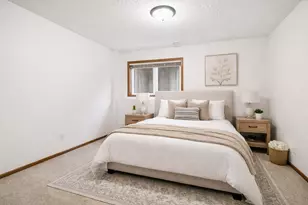 10395 Lancaster Cove, Woodbury, MN 55129 - Photo 31