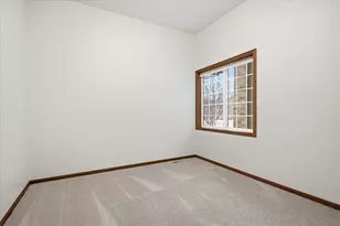 10395 Lancaster Cove, Woodbury, MN 55129 - Photo 25