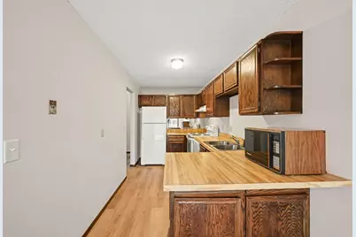 6925 Macbeth Circle, Woodbury, MN 55125 - Photo 11