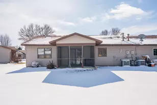 312 Lilac Ct, Waseca, MN 56093 - Photo 21