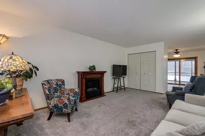 312 Lilac Court, Waseca, MN 56093 - Photo 5