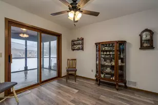 312 Lilac Ct, Waseca, MN 56093 - Photo 11