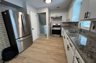 7849 Florida Cir N, Brooklyn Park, MN 55445 - Photo 9