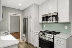 11109 Thomas Ave S, Bloomington, MN 55431 - Photo 13