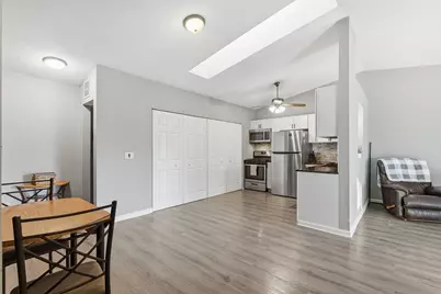 2063 N Park Drive #6, Saint Paul, MN 55119 - Photo 9