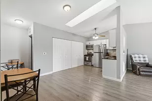 2063 N Park Dr, Saint Paul, MN 55119 - Photo 9