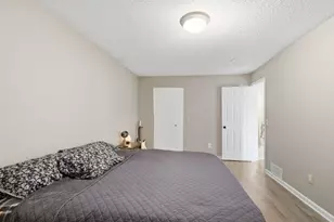 2063 N Park Dr, Saint Paul, MN 55119 - Photo 29