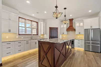 1013 Birch Avenue NE, Montgomery, MN 56069 - Photo 3