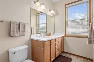 10759 Falling Water Ln, Woodbury, MN 55129 - Photo 27