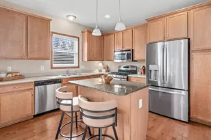 10759 Falling Water Ln, Woodbury, MN 55129 - Photo 9