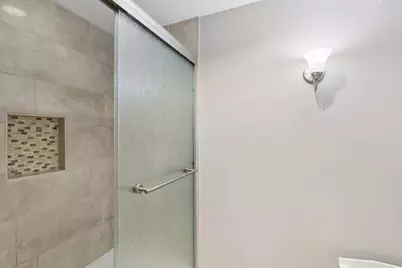 16600 Blenheim Way, Minnetonka, MN 55345 - Photo 21