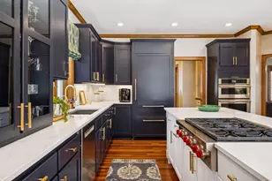 816 Westwood Dr S, Golden Valley, MN 55416 - Photo 11