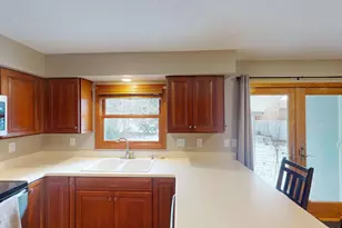 1210 Oak Ave N, Onalaska, WI 54650 - Photo 9