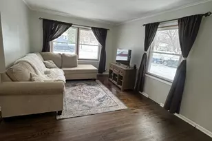 375 Lark Ave, Maplewood, MN 55117 - Photo 3