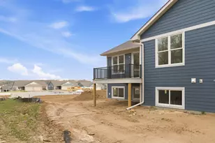 2793 Thompson Dr, River Falls, WI 54022 - Photo 35
