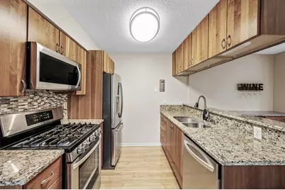 2934 Monterey Avenue S, Saint Louis Park, MN 55416 - Photo 9