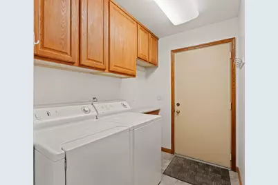 1090 Buckridge Drive NE, Rochester, MN 55906 - Photo 17