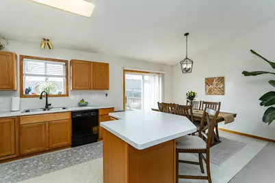 4862 Savannah Drive NW, Rochester, MN 55901 - Photo 7