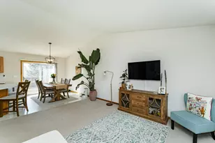 4862 Savannah Dr NW, Rochester, MN 55901 - Photo 5