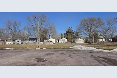 113 Parker Lane, Redwood Falls, MN 56283 - Photo 5