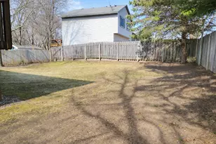12000 Summerset Ln, Burnsville, MN 55337 - Photo 25
