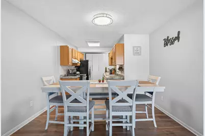123 McKnight Road N #J, Saint Paul, MN 55119 - Photo 9