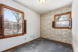 2009 Brookview Dr, Brooklyn Center, MN 55430 - Photo 15