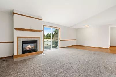 905 W Ridge Court #7, New Richmond, WI 54017 - Photo 9