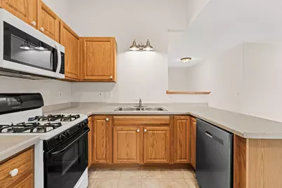 905 W Ridge Court, New Richmond, WI 54017 - Photo 5