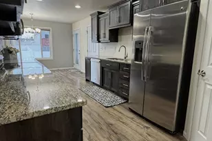 6163 Maple Valley Dr S, Fargo, ND 58104 - Photo 9