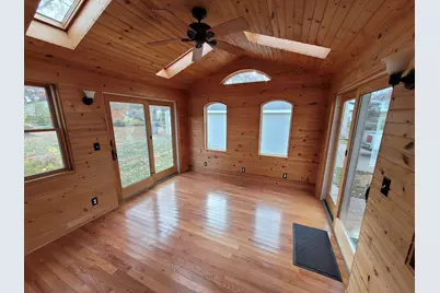 10 Logan Avenue E, West Saint Paul, MN 55118 - Photo 21