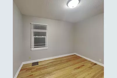 2942 Zenith Avenue N, Robbinsdale, MN 55422 - Photo 5