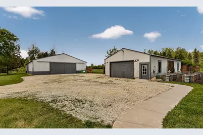 10951 County 8 Road SW, Stewartville, MN 55976 - Photo 7