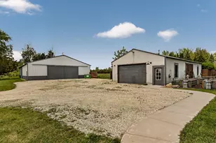 10951 County 8 Road SW, Stewartville, MN 55976 - Photo 7