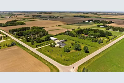 10951 County 8 Road SW, Stewartville, MN 55976 - Photo 11