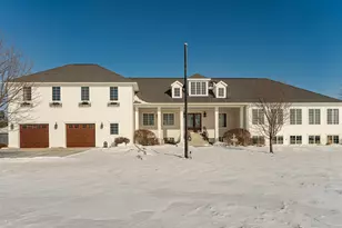 10951 County 8 Road SW, Stewartville, MN 55976 - Photo 7