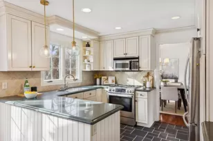 622 Maple Park Dr, Mendota Heights, MN 55118 - Photo 11