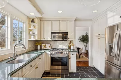 622 Maple Park Drive, Mendota Heights, MN 55118 - Photo 13